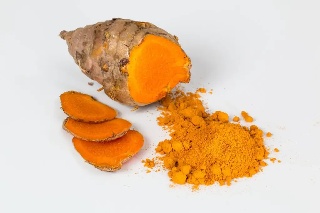 Turmeric Face Mask for Clear And Glowing Skin